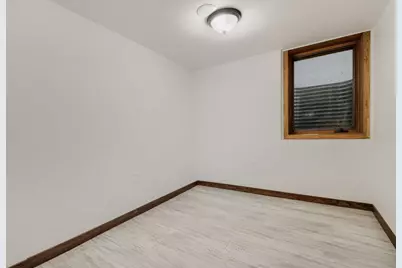 2002 Bush Avenue E, Saint Paul, MN 55119 - Photo 13