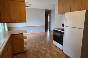 306 E Crawford St, Luverne, MN 56156 - Photo 11