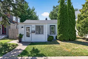 304 11th Ave S, South Saint Paul, MN 55075 - Photo 1