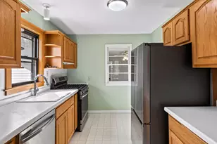 15601 Martin Dr, Burnsville, MN 55306 - Photo 9