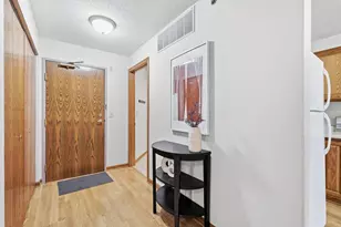 32 11th Ave S, Hopkins, MN 55343 - Photo 21