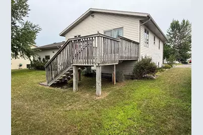 215 Gould Avenue NE, Bemidji, MN 56601 - Photo 3