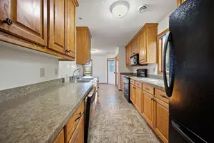 5408 34th Pl N, Crystal, MN 55422 - Photo 7