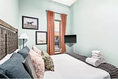 1 N Lake Avenue, Duluth, MN 55802 - Photo 9