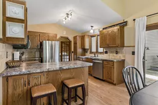 4 Pleasant View Ln, Circle Pines, MN 55014 - Photo 3