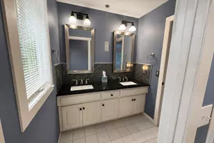 5536 Bristol Ln, Minnetonka, MN 55343 - Photo 9