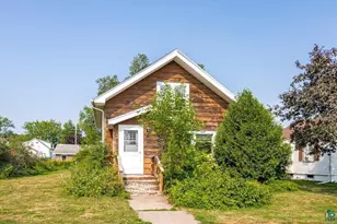 105 18th St, Cloquet, MN 55720 - Photo 1