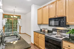 8271 Kimball Dr, Eden Prairie, MN 55347 - Photo 11