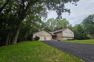 7390 130th St W, Apple Valley, MN 55124 - Photo 5