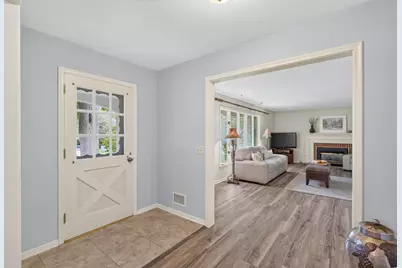 4730 Fairhills Road E, Minnetonka, MN 55345 - Photo 7