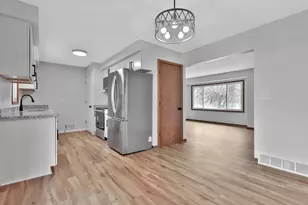 1017 Livingston Ave, West Saint Paul, MN 55118 - Photo 11