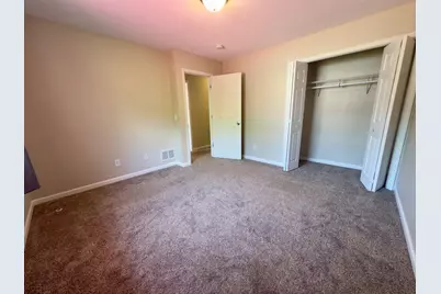 243 Winifred Street E, Saint Paul, MN 55107 - Photo 17