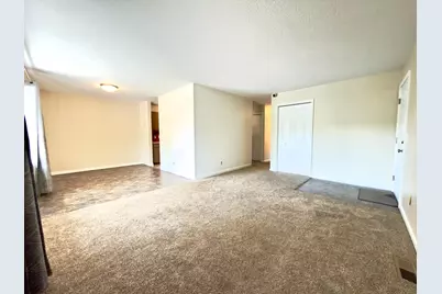 243 Winifred Street E, Saint Paul, MN 55107 - Photo 7