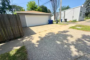 243 Winifred St E, Saint Paul, MN 55107 - Photo 35