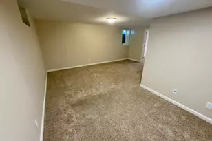 243 Winifred St E, Saint Paul, MN 55107 - Photo 25