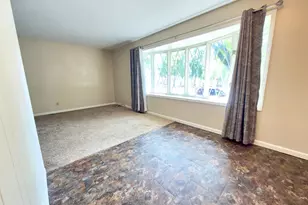 243 Winifred St E, Saint Paul, MN 55107 - Photo 9
