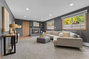 5220 Lowry Terrace, Golden Valley, MN 55422 - Photo 21