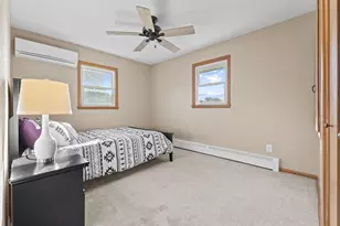 5220 Lowry Terrace, Golden Valley, MN 55422 - Photo 17
