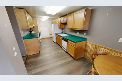 545 Pacific Avenue SW, Willmar, MN 56201 - Photo 5