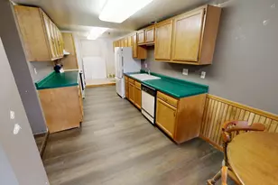 545 Pacific Ave SW, Willmar, MN 56201 - Photo 5