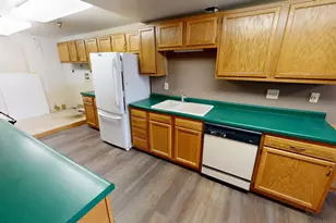 545 Pacific Ave SW, Willmar, MN 56201 - Photo 3