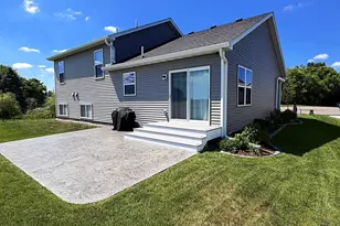 1515 Raymond Dr, Waconia, MN 55387 - Photo 9