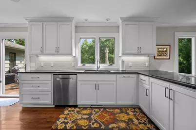 2750 Fountain Lane N, Plymouth, MN 55447 - Photo 15