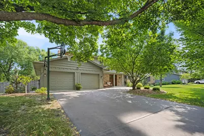 2750 Fountain Lane N, Plymouth, MN 55447 - Photo 5