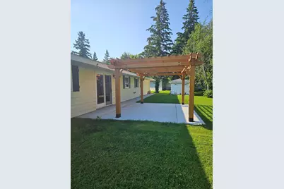 126 Elm Drive, Warroad, MN 56763 - Photo 3