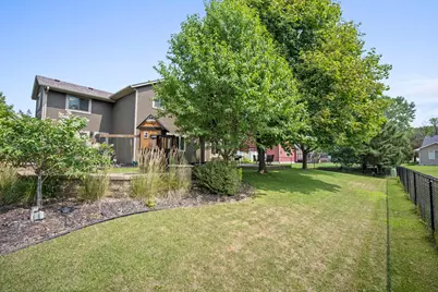 3717 90th Crescent N, Brooklyn Park, MN 55443 - Photo 9