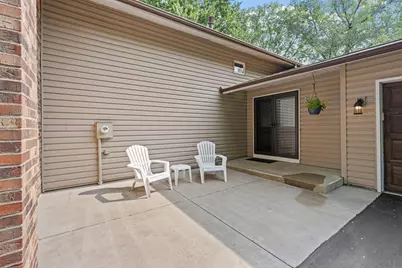 2821 Saddlebrooke Circle, Minnetonka, MN 55305 - Photo 13