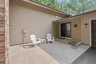 2821 Saddlebrooke Cir, Minnetonka, MN 55305 - Photo 13