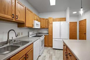 5650 Boone Ave N, New Hope, MN 55428 - Photo 11