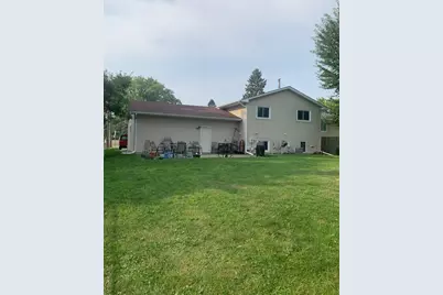 2359 17th Avenue E, North Saint Paul, MN 55109 - Photo 3