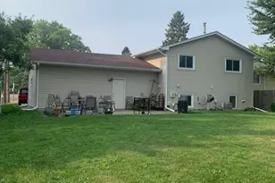 2359 17th Ave E, North Saint Paul, MN 55109 - Photo 3