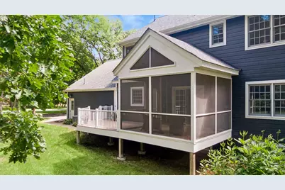 2710 Itasca Avenue S, Saint Mary's Point, MN 55043 - Photo 9