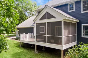 2710 Itasca Ave S, Saint Mary's Point, MN 55043 - Photo 9