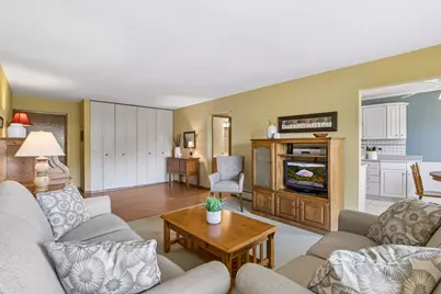 2700 Oxford Street N #140, Roseville, MN 55113 - Photo 5