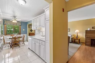 2700 Oxford St N, Roseville, MN 55113 - Photo 15