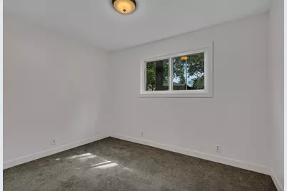 137 18th Avenue N, Saint Cloud, MN 56303 - Photo 27