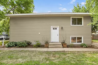 137 18th Avenue N, Saint Cloud, MN 56303 - Photo 3