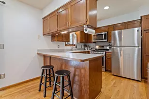 4263 Sun Cliff Rd, Eagan, MN 55122 - Photo 3