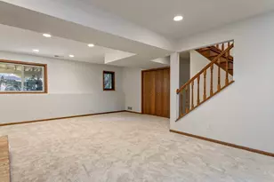 4263 Sun Cliff Rd, Eagan, MN 55122 - Photo 13