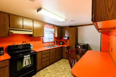 1520 9th Street, Eau Claire, WI 54703 - Photo 3