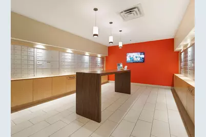 215 10th Avenue S #703, Minneapolis, MN 55415 - Photo 27