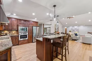 14885 Ironwood Ct, Eden Prairie, MN 55346 - Photo 15