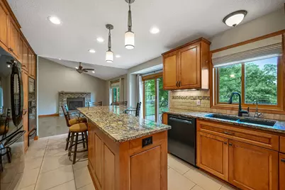 8400 W Lake Drive, Chanhassen, MN 55317 - Photo 7