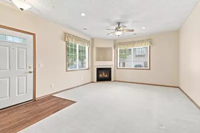 11021 Oak Grove Circle #C, Woodbury, MN 55129 - Photo 7