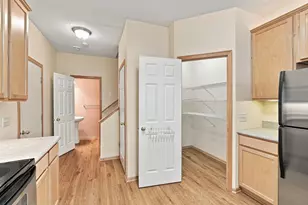 11021 Oak Grv Cir, Woodbury, MN 55129 - Photo 19