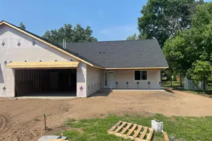 904 S 5th Street S, Princeton, MN 55371 - Photo 3